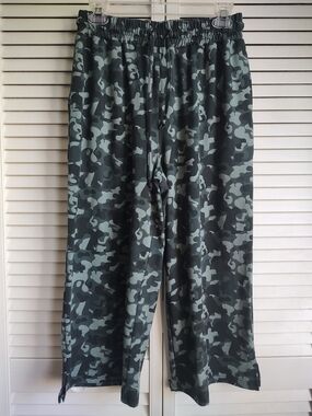 DIBAOLONG Lightweight Cropped Lounge Pants - Size M